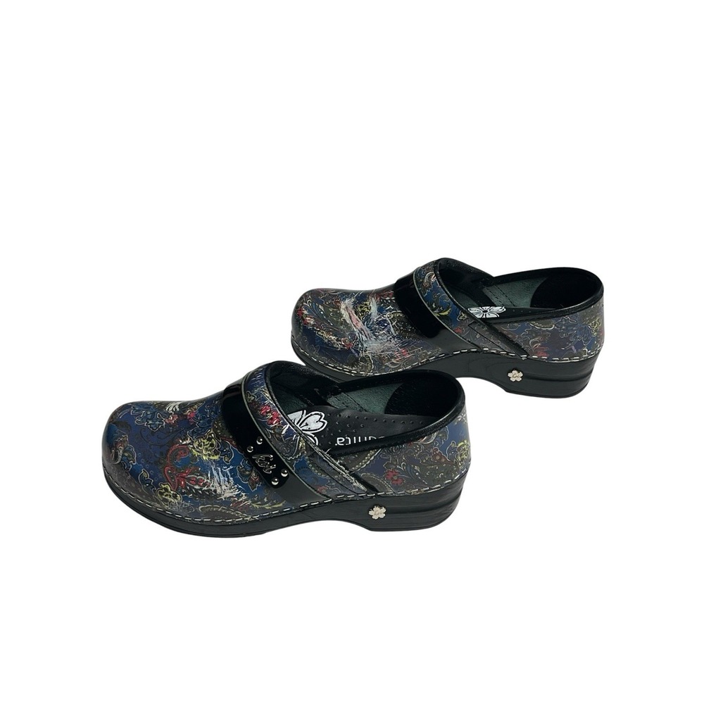 Koi by Sanita Clogs Women EU 37 Blue Paisley Print Nursing Shoes Approx 6-6.5 US